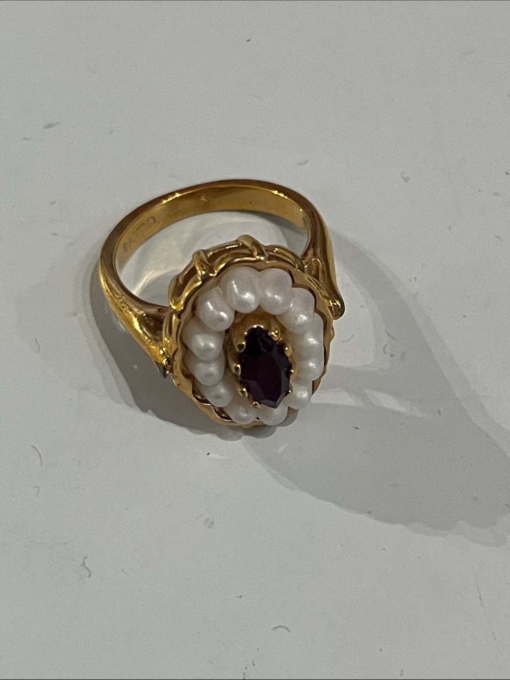 Vintage Avon 1981 ring, gemstone and pearl sz 7